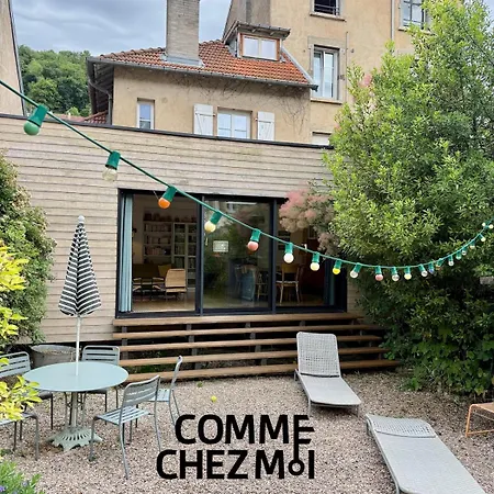 Villa Maison De Charmes Avec Jardin Et Terrasse à Pour 4 Personnes