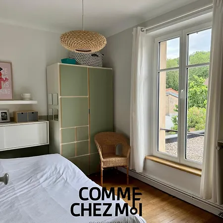 Maison De Charmes Avec Jardin Et Terrasse à Pour 4 Personnes